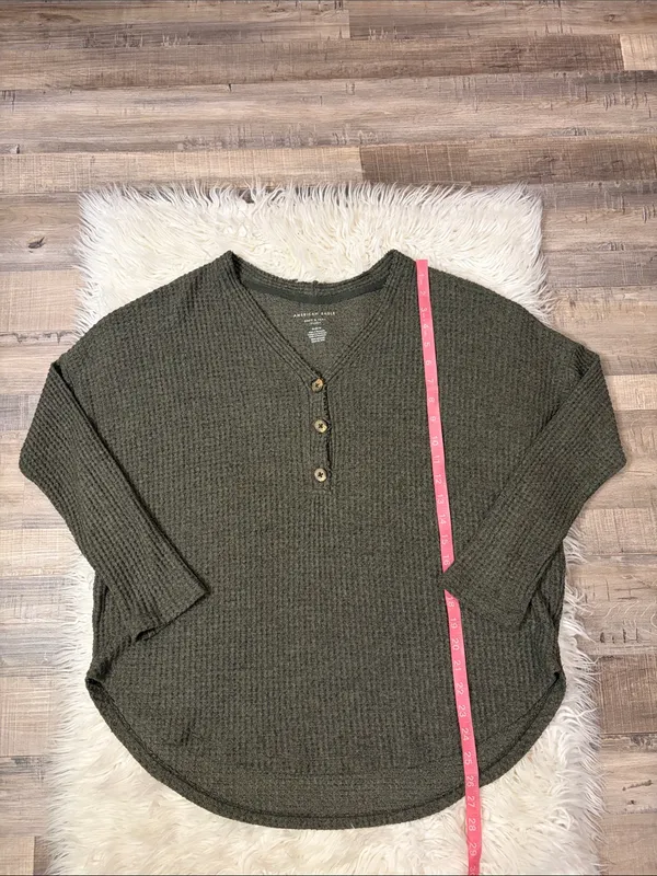 American Eagle Outfitters Soft & Sexy waffle henley top olive green oversized M - Image 5