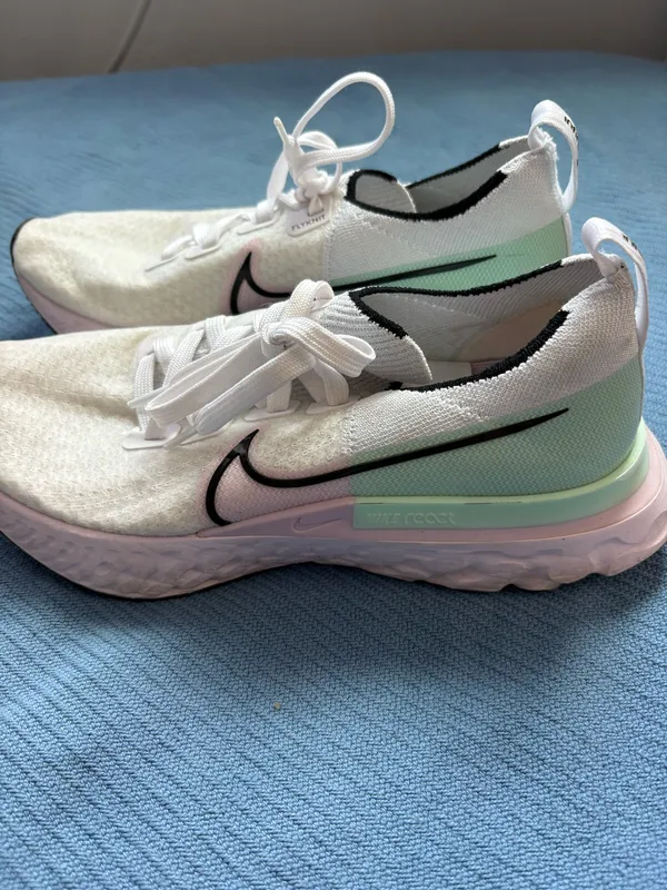 Nike running shoes - Image 2
