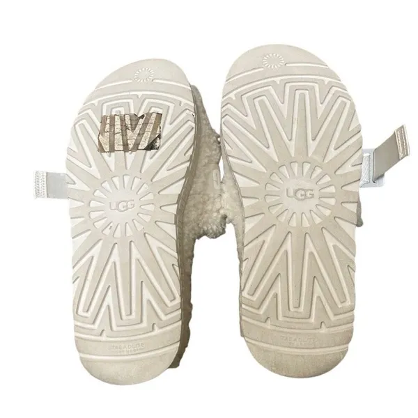 Ugg Fluffita slide‎ on off-white Sherpa sheepskin slippers womens 9 lug sole - Image 8