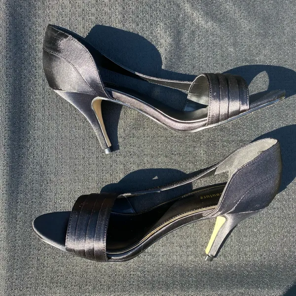 ✨🖤 Lady Couture Size 39 / 8.5 Black Satin D’Orsay “Sharp” Rhinestone Crystal Heels 🖤✨ - Image 2