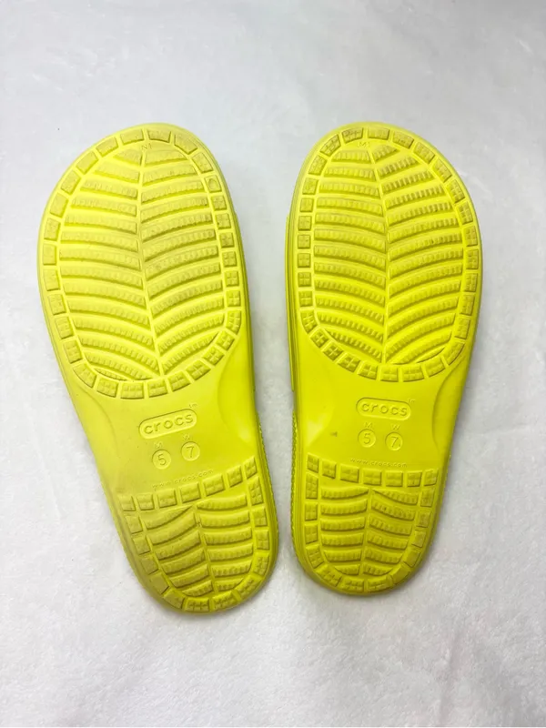 CROCS‎ Bright Neon Yellow Slide Sandals Women size 7 Men size 5 - Image 6