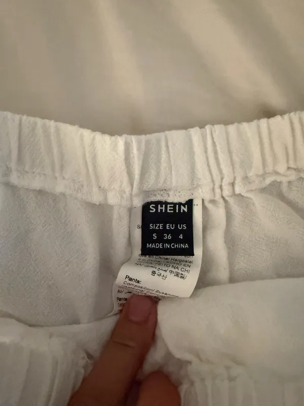 Shein Linen Shorts - Image 4