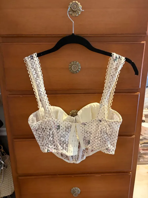 Olivaceous Floral lace corset - Image 3