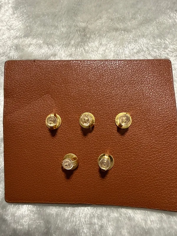 Tory Burch
Mismatched Stud Earrings Set NEW - Image 3