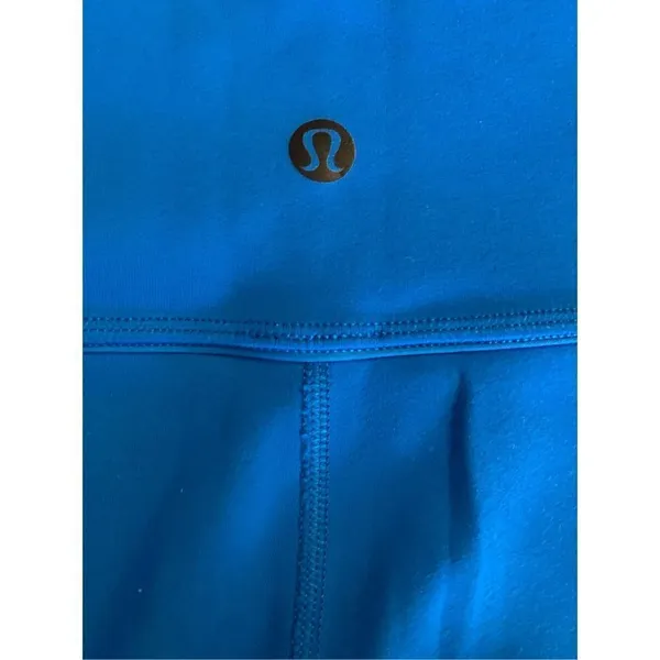 LULULEMON Blue High Waist Capri Leggings size 2 - Image 4