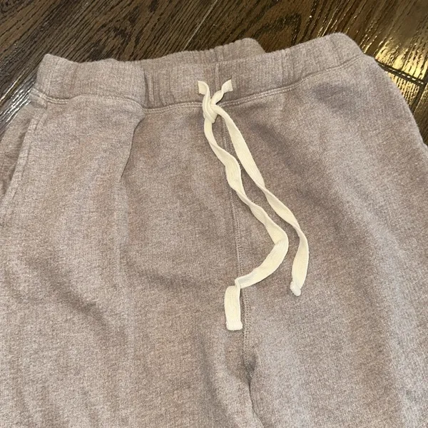 Universal Threads Tan cozy Joggers Soft Relaxed Fit size small with pockets - Image 4