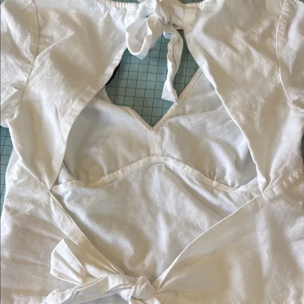 Abercrombie & Fitch White Tie-Back Blouse - Image 6
