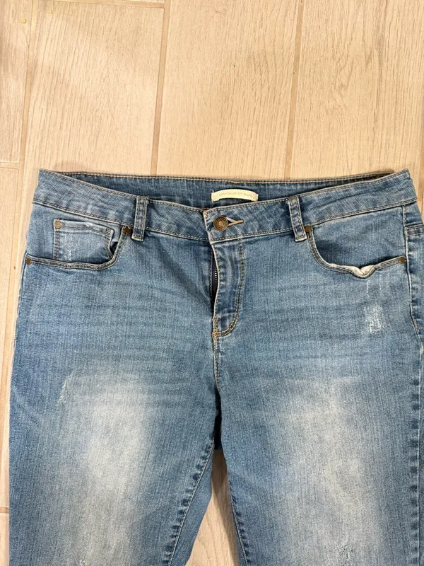 Canyon River Blues Medium Wash Ankle Skinny Jeans - Image 3