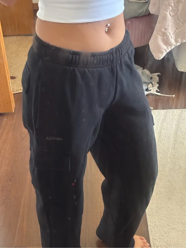 Aritzia Black Cargo Sweatpants - Image 2