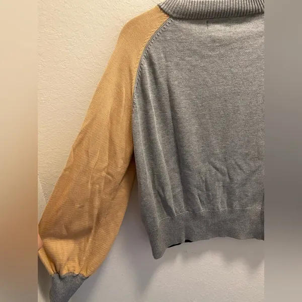 Monrow Black & Tan Color Block Mock Neck Balloon Sleeve Revolve Sweater - Image 6