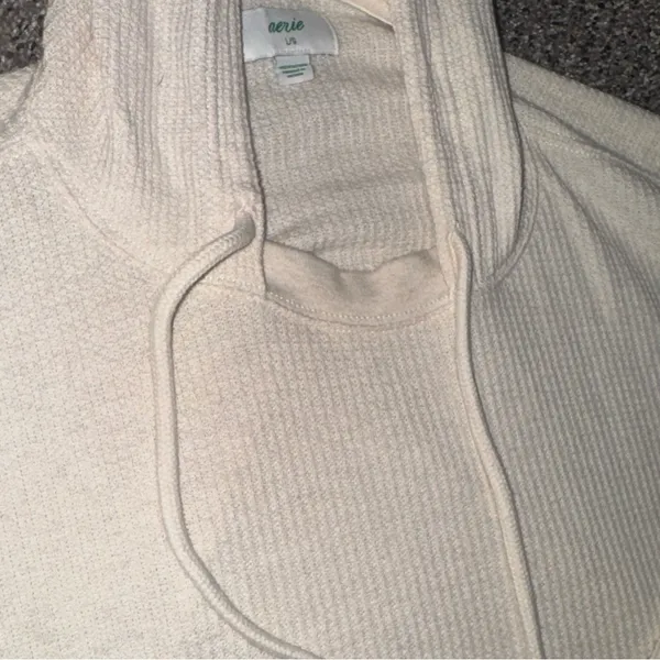 Aerie Women's Cream Knit Sweater - Image 3