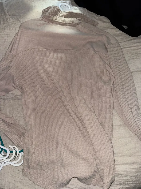 Costco Shacket size Large Tan - Image 3