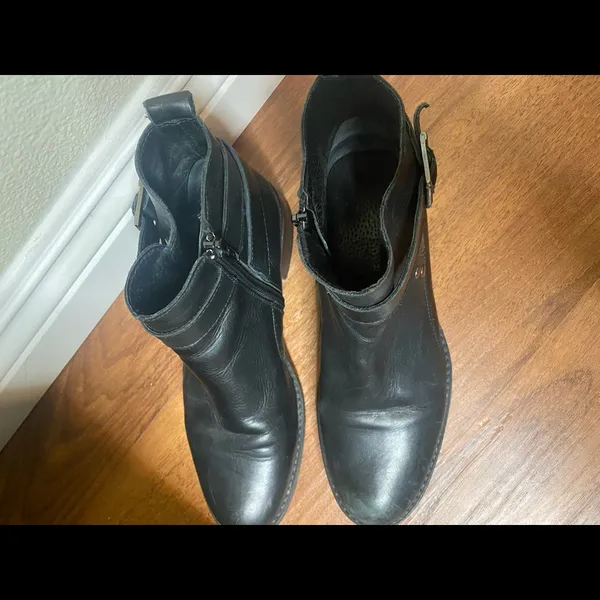 Ankle booties with leather buckle Black Size 7 - Image 3