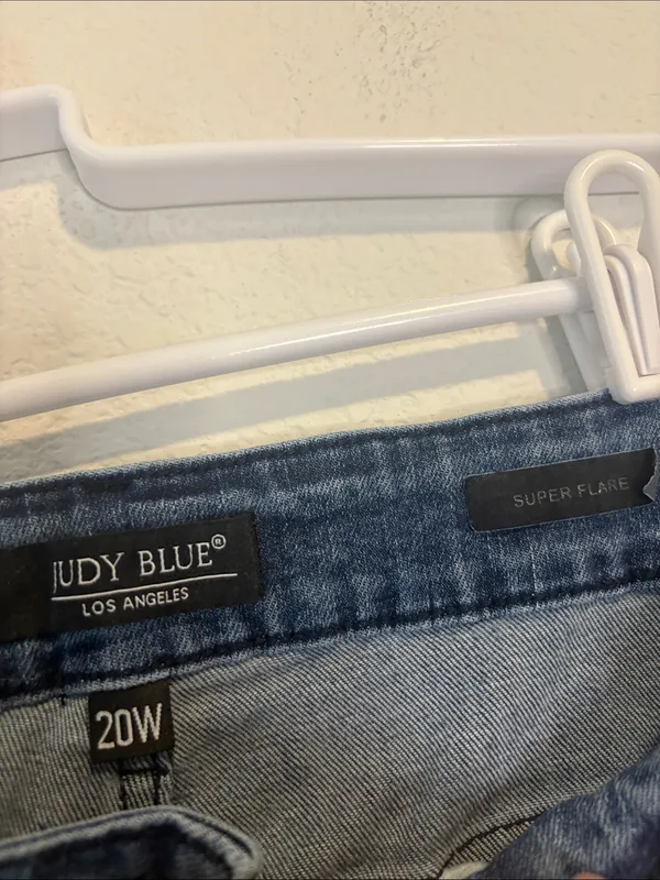 Judy Blue Dark Blue embroidered Star Accent super Flare bell bottom Jeans 20w - Image 2