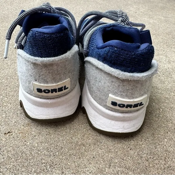 Sorel Kinetic Lace Up Sneakers Womens Six 6 Blue White - Image 3