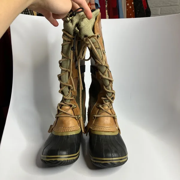 Sorel Conquest Carly tall boots tan olive green women's size 7.5 trendy winter‎ - Image 3