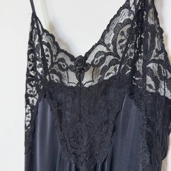 Val‎ Mode Womens Nightgown Medium Black Lace Trim Rose Accent Midi Slip Dress - Image 11