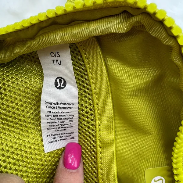 Lululemon Everywhere Belt Bag Neon Green Chartreuse Fanny Pack‎ Rare Color Y2K - Image 3