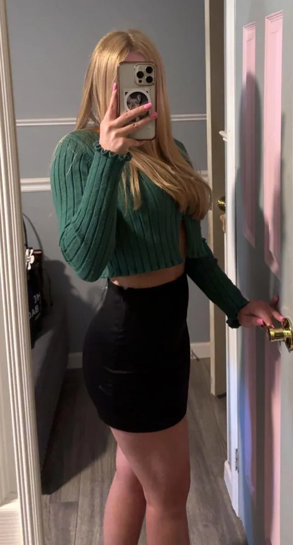 Aritzia Sunday Best Mini Skirt - Image 3