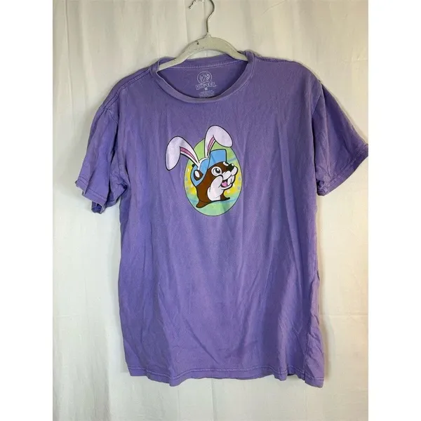 Buc-ee's T-Shirt Mens Size M Purple Easter Bunny Beaver Graphic Crewneck - Image 4