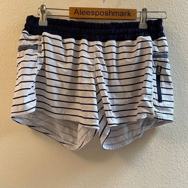 Lululemon quiet stripe shorts‎ size 4 navy white speed short RARE! - Image 5