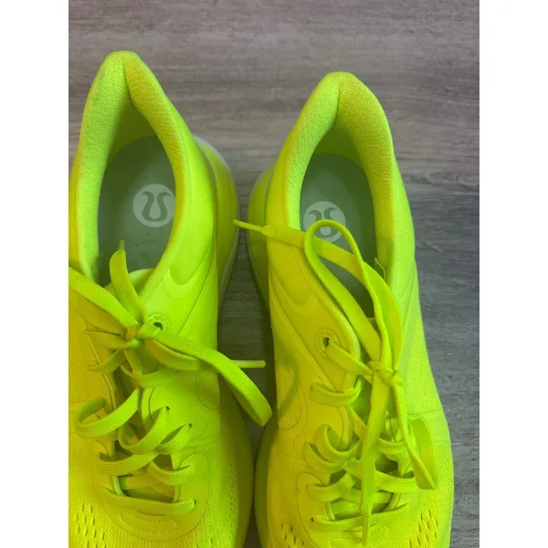 Lululemon Chargefeel Workout Low Highlight Yellow Sneakers Womens Size 8.5 - Image 3