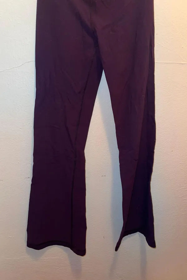 Lululemon Reversible Purple  Flare Leggings - Image 2