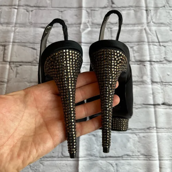 BCBG MAX AZRIA Black Sparkle Heels 7.5 WOW - Image 3