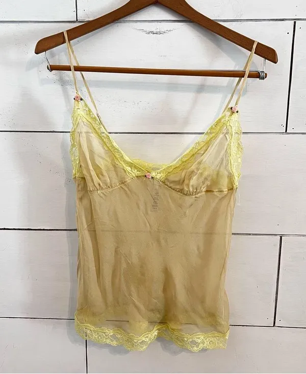 Skims Romance Lace Cami in Sage. Size Medium. New Without Tags. - Image 4