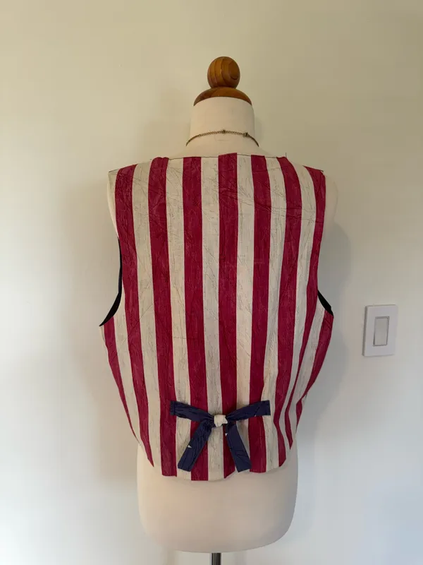 Vintage American flag vest with bow back - Image 4