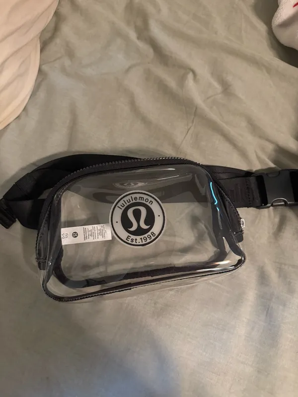 Lululemon Belt Bag - Image 3