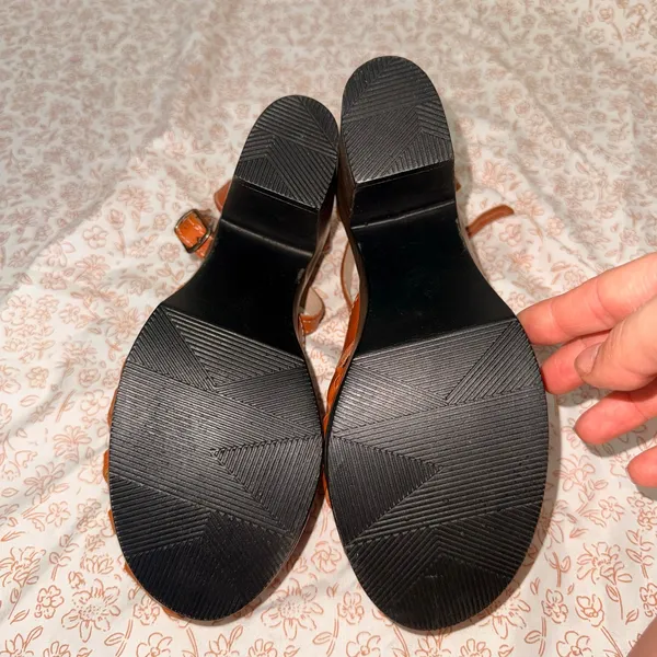 Mexican Heels Brown Size 7 - Image 4
