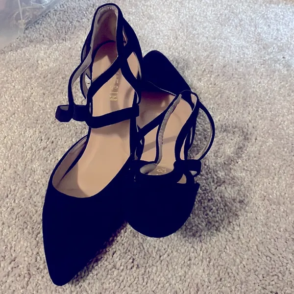 Shein faux suede kitten heels black size 7 - Image 8
