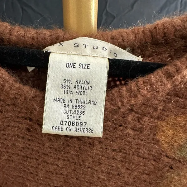 Max Studio Sweater Cape Shrug Wrap Brown Wool Flower Accent One Size Poncho - Image 4
