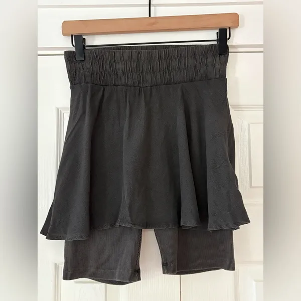 FP Movement Free People Charcoal Ballet All Day Mini Skirt With Shorts NWT‎ - Image 2