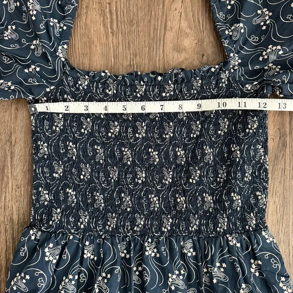 J. Crew Short-Sleeve Smocked Dress in Starry Swirl Navy Size Small - Image 10