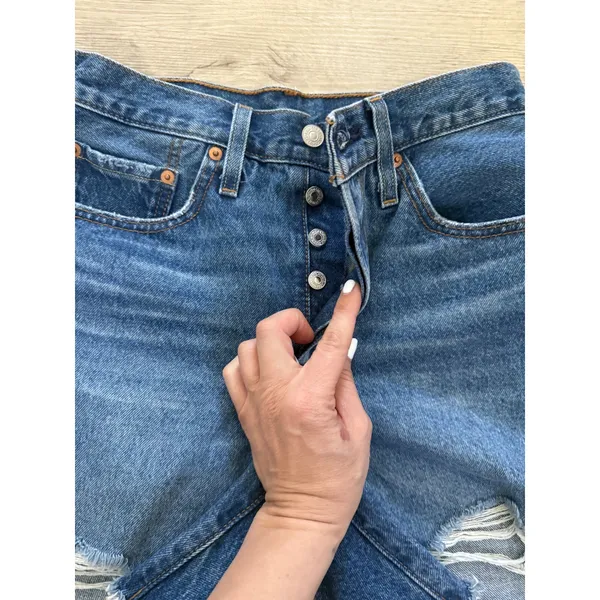 Levi's 501 High-Rise Distressed‎ Denim Cut-Off Shorts - Size 26 - Image 2