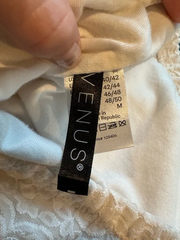 Venus White Lace Skirt - Image 3