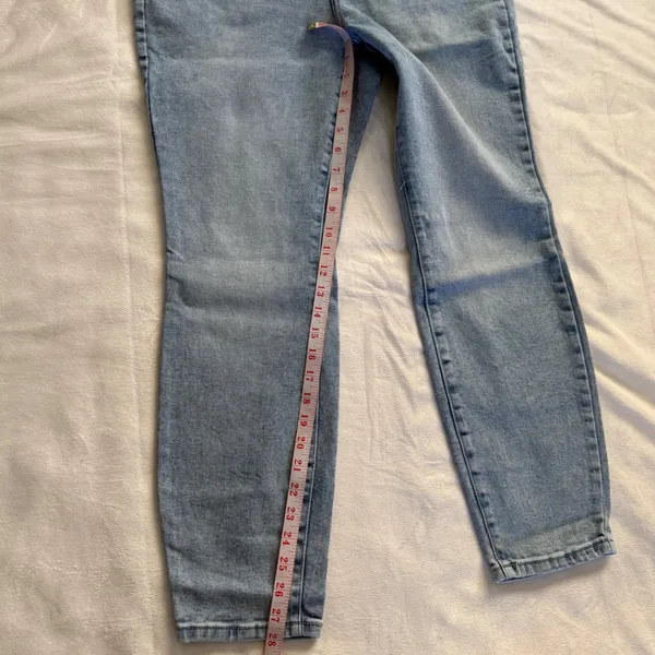 LC Lauren Conrad Light‎ Wash High Rise Skinny Jeans Button Fly Size 12 Womens - Image 11