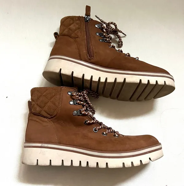Caslon Brown Water Resistant Lace Up Boots - Image 2