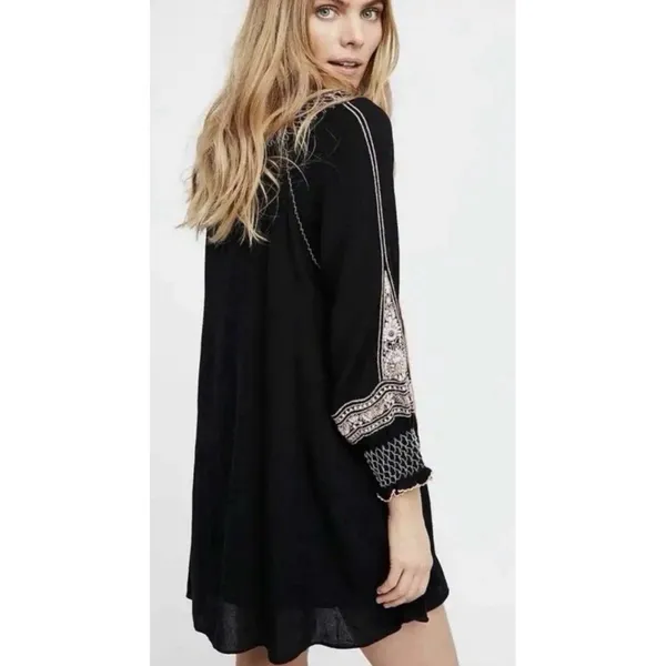 Free People Wind Willow Bohemian Peasant Mini Dress Size Large Navy Embroidered - Image 3