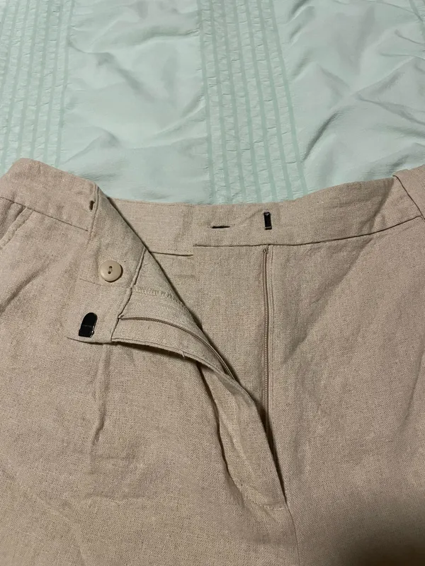 ZARA Tan Linen Shorts - Image 4