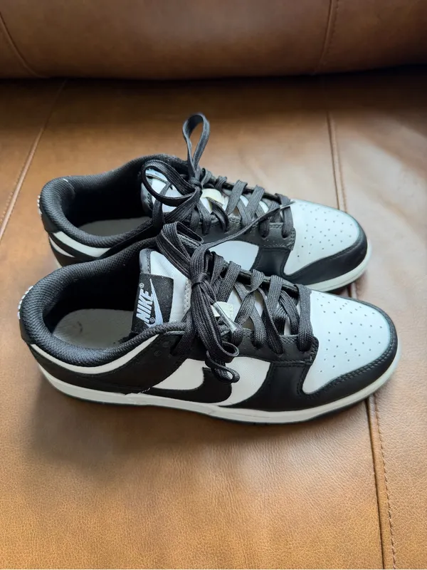 Nike Dunk Low Pandas Women’s Size 7.5 Black and White Sneakers DD1503-101 - Image 3