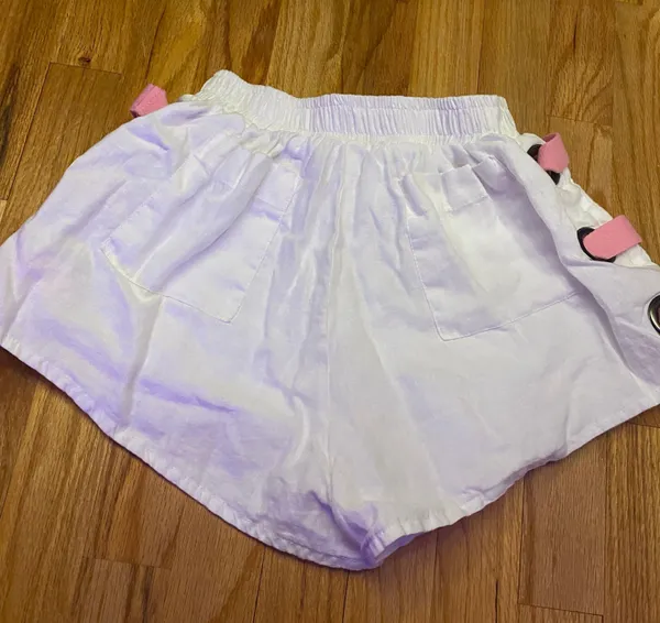 Millau White and Pink Grommet Shorts - Image 3