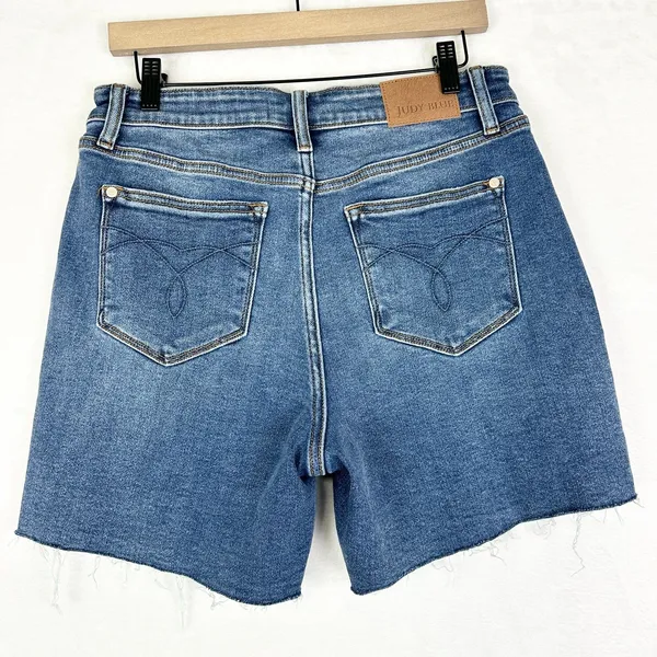 Judy Blue High Rise Denim Shorts Size Large Cutoff Medium Wash Stretch 5.5" - Image 4