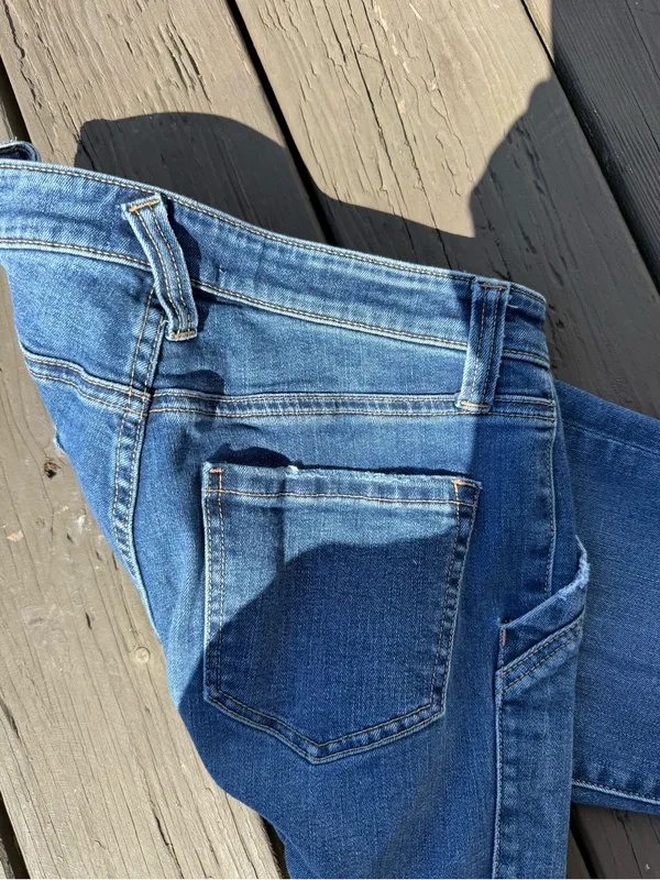 Joie Medium Blue Cropped Slim Jeans with Ankle Zipper - Image 3