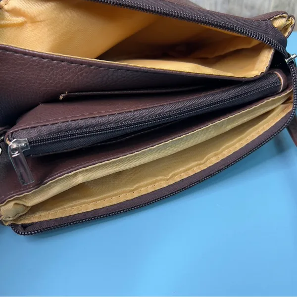 Brown Crossbody w/3 Sections w/Wristlet Handle & 23” Strap 8-1/2”x6”x3”Crossbody - Image 12