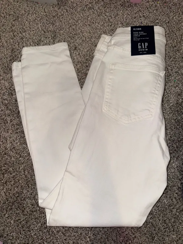 Gap Jeans Women’s - Image 2