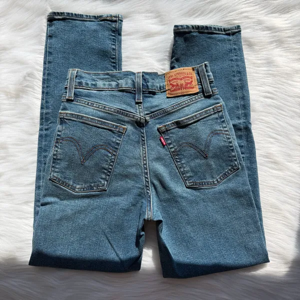 Levi’s Wedgie Straight jeans - Image 2