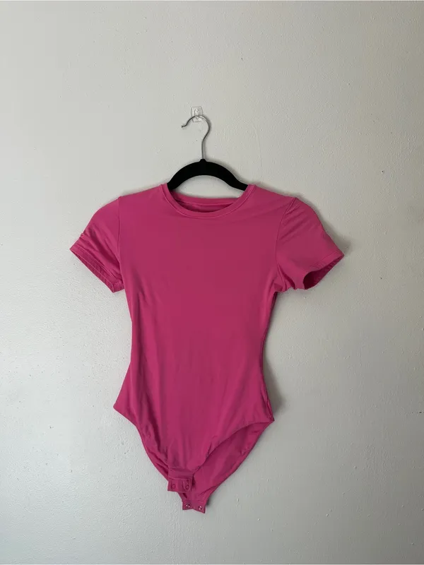 Amazon Women’s Hot Pink Short Sleeve Bodysuit - Image 3